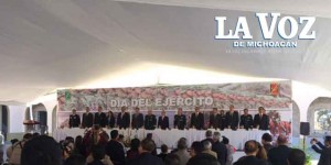 Con desayuno, conmemoran el Día del Ejército