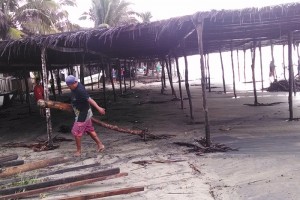 Laboran ya los enramaderos en Lázaro Cárdenas