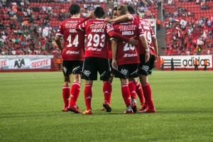 La jauría recibe al &#8216;Gran Pez&#8217; en la &#8216;perrera&#8217;