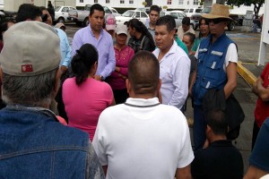 Expolicías toman presidencia de Uruapan