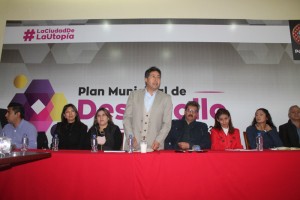 Edil de Pátzcuaro presenta el Plan de Desarrollo Municipal