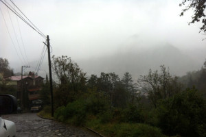 Angangueo en bandera amarilla por mal clima