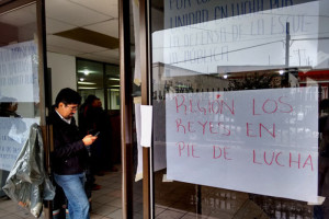 Profesores toman por tiempo indefinido la USR