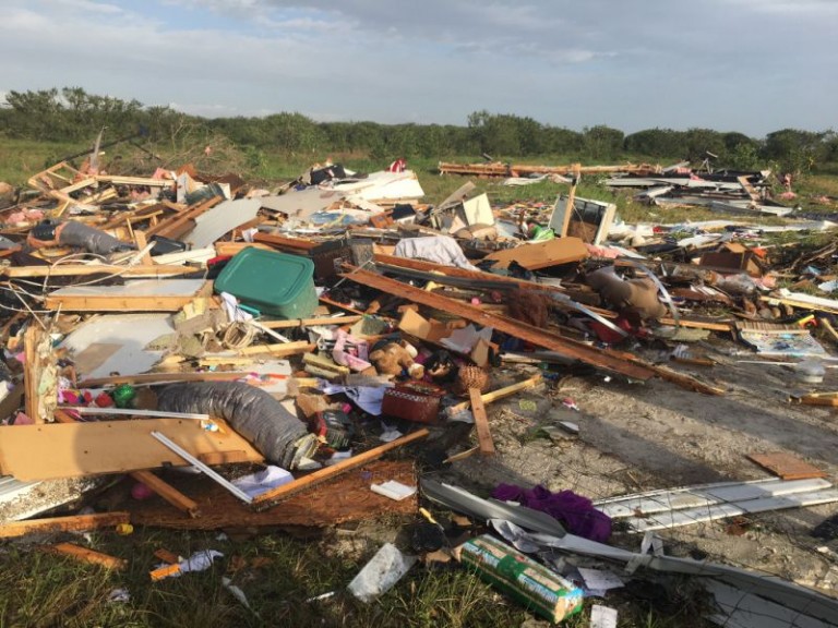 Tornados en Florida dejan dos muertos y varios heridos