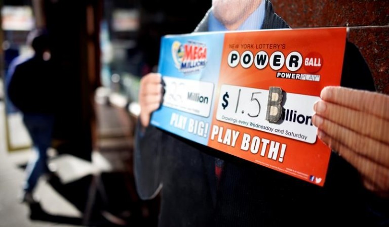 Furor en EEUU por una lotería con bote récord de 1.500 millones de dólares