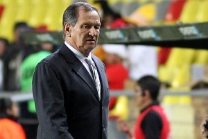 Pese a las derrotas en Liga y Copa, Meza no se va