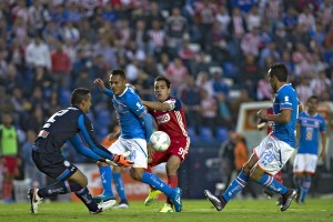 Cruz Azul y Chivas sólo derrocharon energía