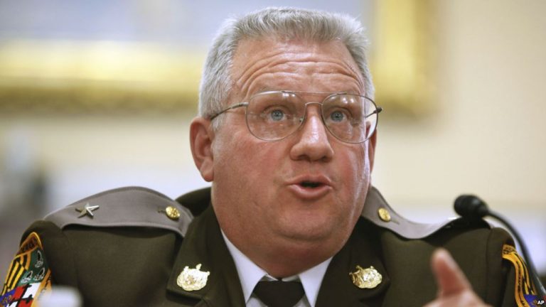 Frustran masivo tiroteo en escuela de Maryland