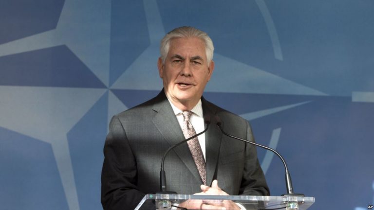 Secretario de Estado Rex Tillerson visitará Moscú