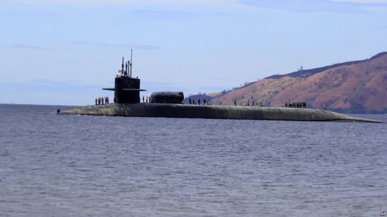Submarino nuclear estadounidense llega a Corea del Sur