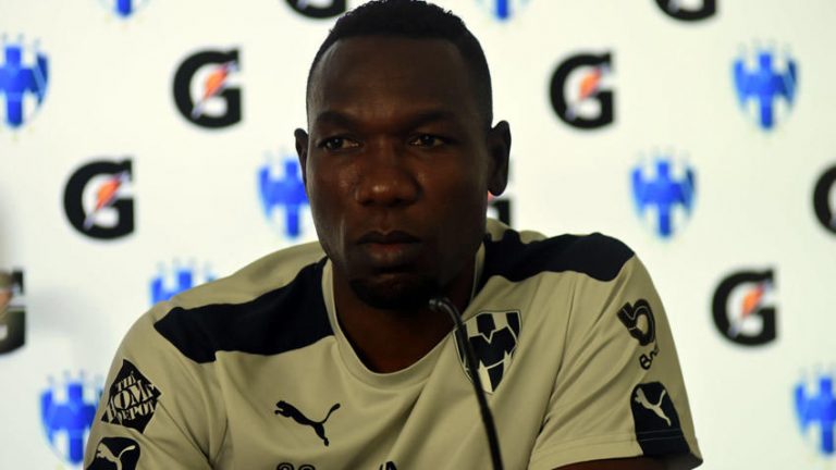 Walter Ayoví dejó abierta la posibilidad de salir de Rayados