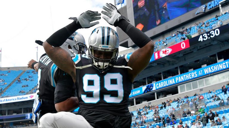 Kawann Short, nuevo millonario de la NFL tras firmar por 80 mdd