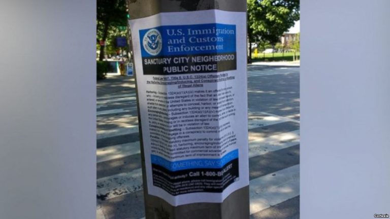 Afiches falsos de ICE piden denunciar a indocumentados