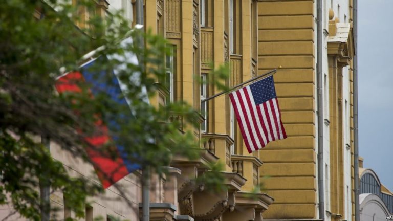 Trump resta importancia a expulsión de diplomáticos estadounidenses de Rusia