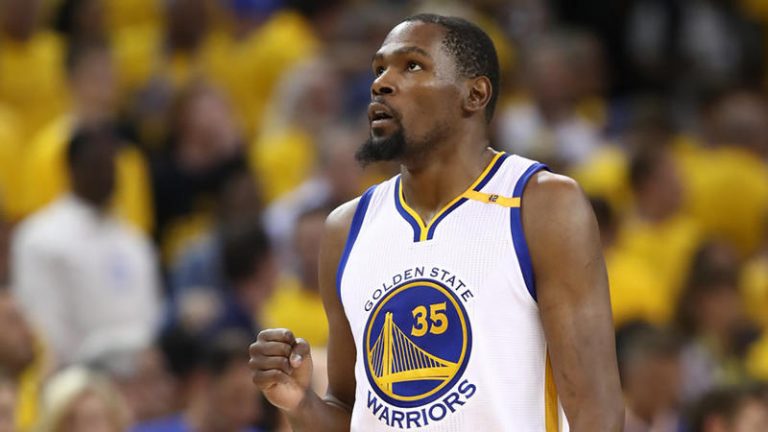 Kevin Durant reitera que no asistirá a la Casa Blanca mientras esté Trump