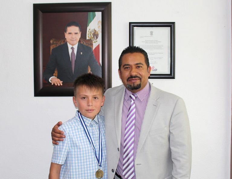 Equipo de Michoacán triunfa en concurso internacional de robótica