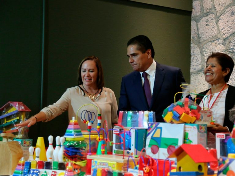 Entrega Silvano reequipamiento a 34 municipios y 13 instituciones de Michoacán