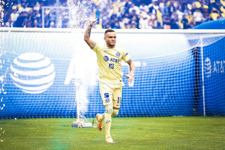 América presentó a Cabecita, Jürgen Damm y Néstor Araujo